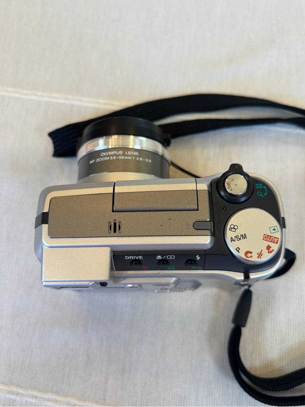 Olympus Camedia C-700 Ultra Zoom 2.1MP Digital Camera 10x Optical Zoom (works) - Picture 5 of 13